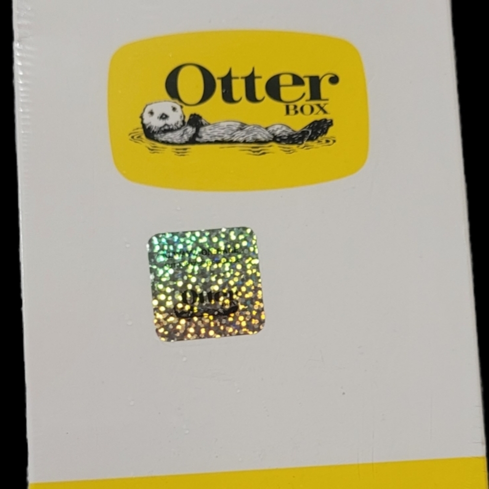 OtterBox White and Yellow Packaging